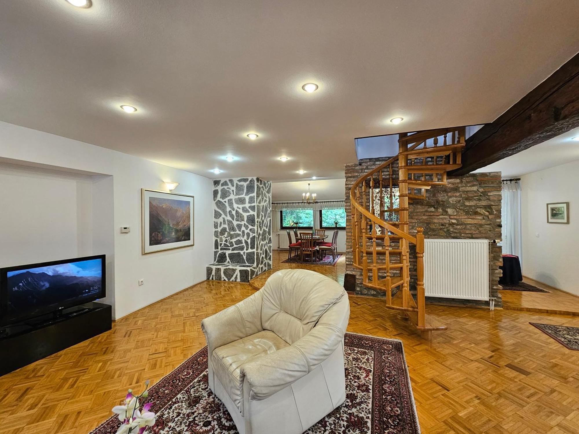 Apartment Nina With Private Terrace Tour As Ljubljana Exterior photo